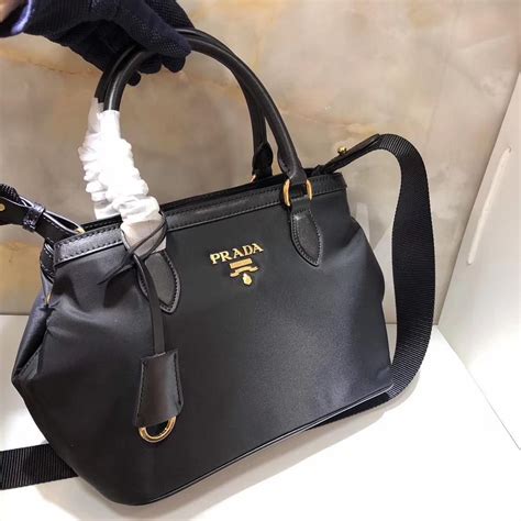 bolsos prada 2019|bolsas Prada originales precios.